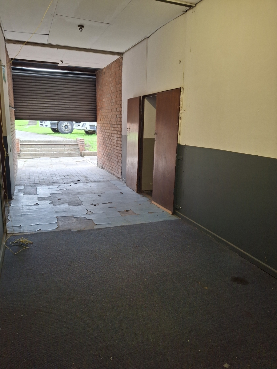 To Let Commercial Property for Rent in Wilsonia Eastern Cape
